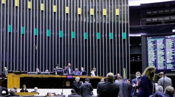 Pec do estouro: Senado aprova em segundo turno proposta que permite Bolsa Família de R$ 600