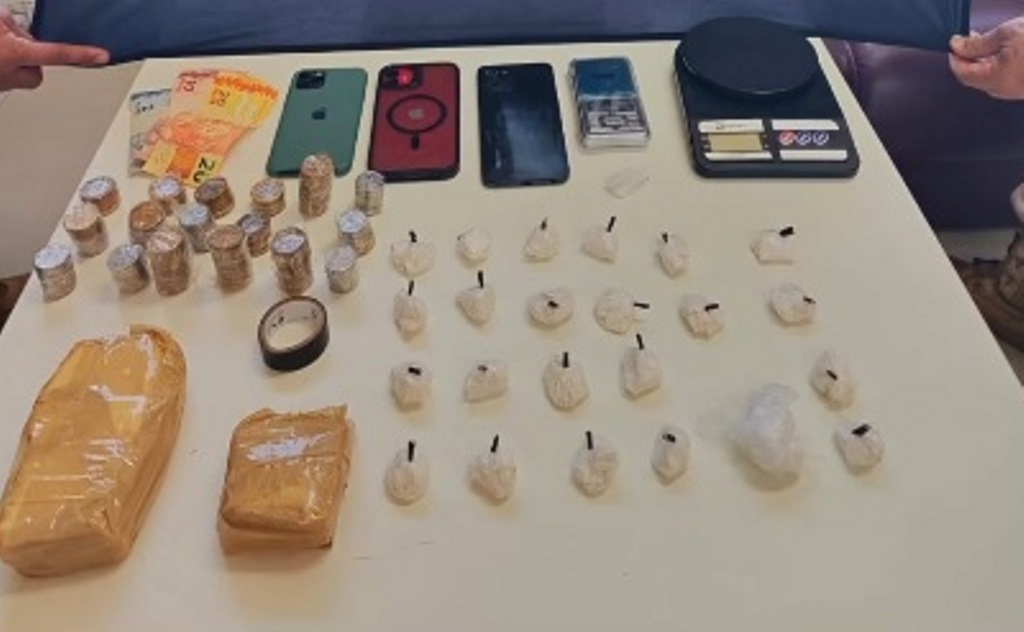 PM apreende cerca de R$ 60 mil em cocaína com trio abordado