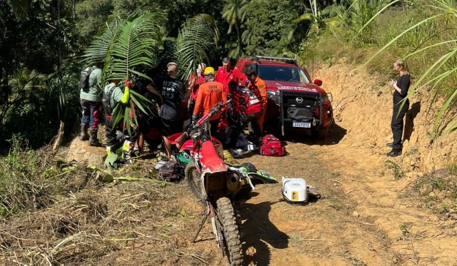 Ciclista morre e outro fica em estado grave durante competição