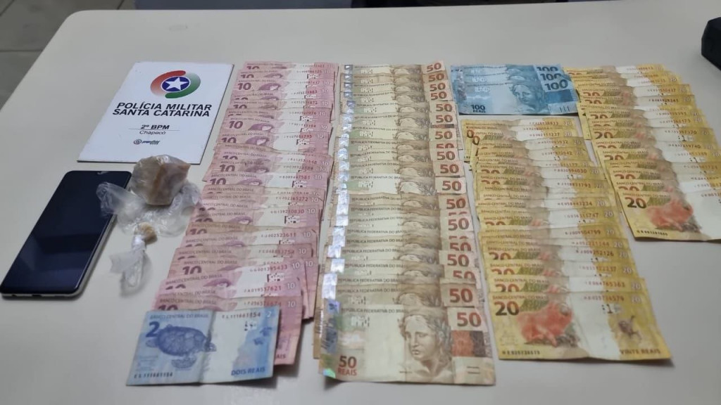 Homem é detido por tráfico de drogas