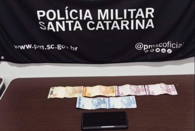 Câmeras de segurança ajudam a elucidar furto e celular é recuperado