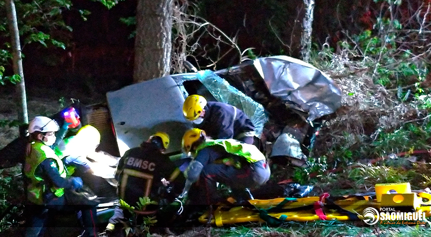 Grave acidente deixa pessoa ferida na noite desta sexta-feira (17)