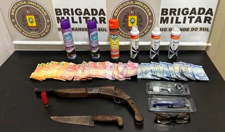 Bandidos furtam farmácia e trocam tiros com policiais