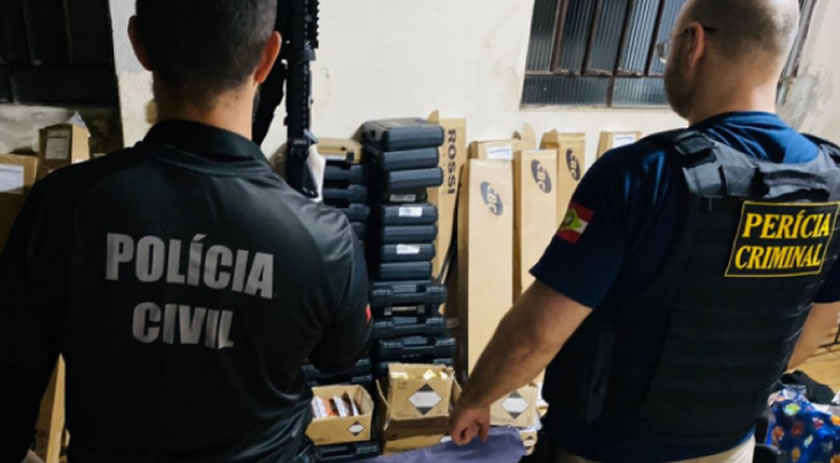 Polícia Civil recupera mais de 100 armas e 3 mil munições furtadas em loja