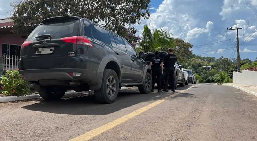 Polícia Civil cumpre mandados de busca e apreensão na residência de homem investigado por tráfico de drogas