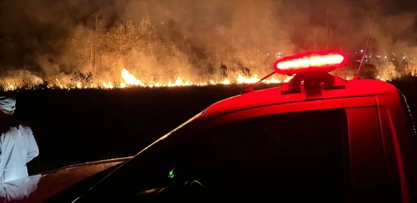Incêndio atinge vegetação entre Vitorino e São Lourenço do Oeste