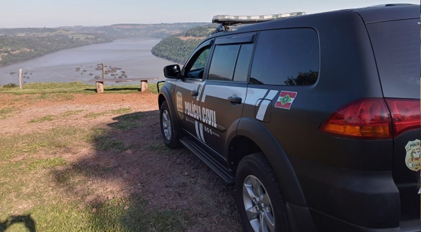 Polícia Civil indicia duas pessoas por roubo qualificado a estabelecimento comercial