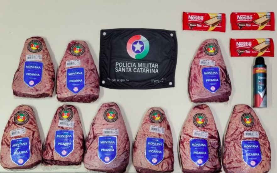 Homem furta 13 kg de picanha e chocolates em supermercado