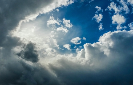 Semana terá calor e previsão de fortes temporais em SC