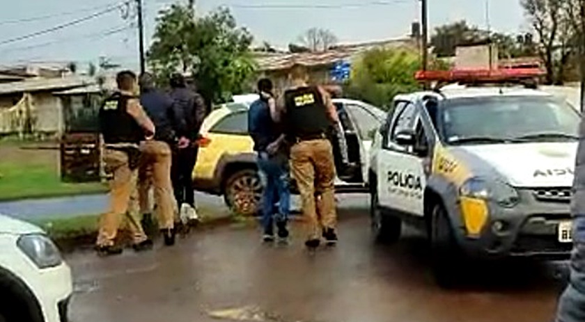 Após agredir e amarrar homem em uma árvore, bandidos roubam saveiro em Pato Branco, e são presos pela PM