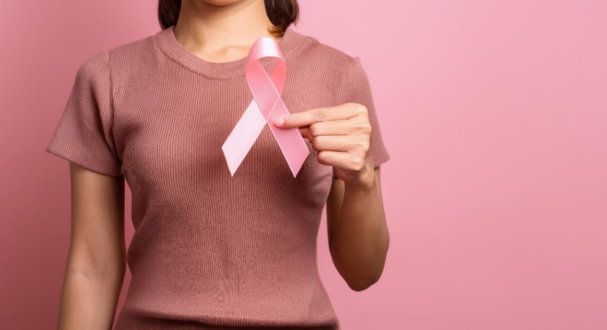 Mulheres com câncer de mama podem ser isentas do IR; saiba como solicitar