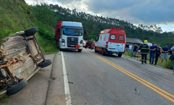 Idoso corta a frente de motociclistas e dois morrem em acidente na SC-108