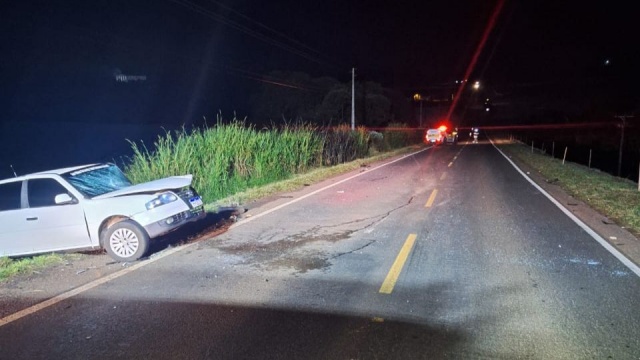 Motorista embriagada causa colisão frontal que deixa seis feridos