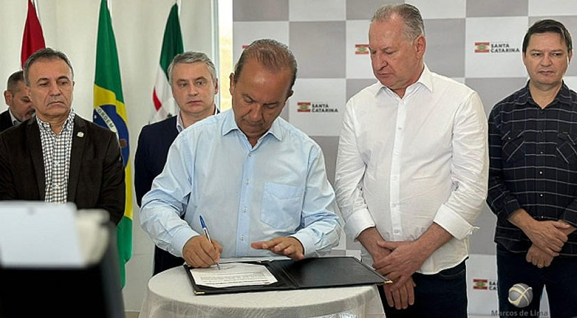 Governador Jorginho Mello autoriza licitação para obras no Aeroporto Hélio Wassun e asfaltamento no interior