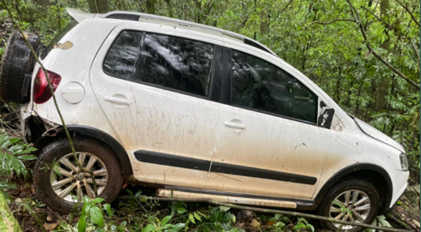 Mulher fica ferida após saída de pista no Oeste de SC