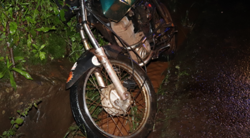 Motociclista fica ferido em acidente na BR-282