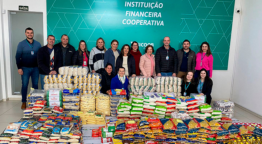 Sicoob São Miguel arrecada 30 toneladas de alimentos no Dia C