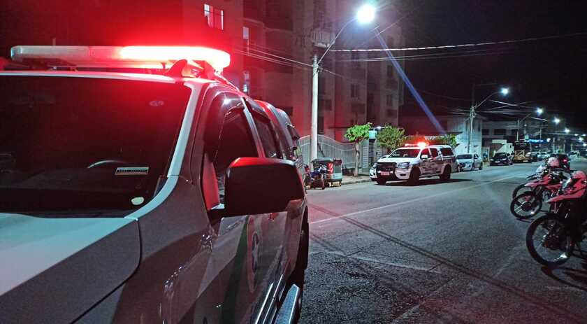 Mesmo com aviso prévio da PM, motoristas insistem em transitar com veículos irregulares e são autuados