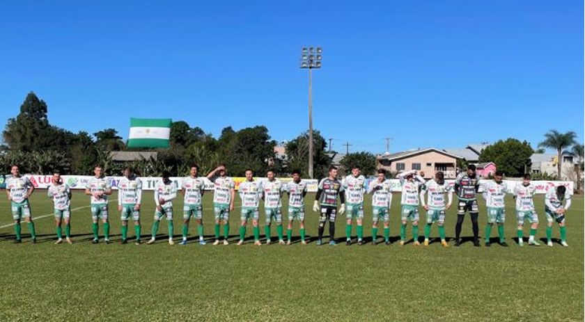 Ouro Verde vence em casa e se classifica para a próxima fase da Taça Unsa Bier