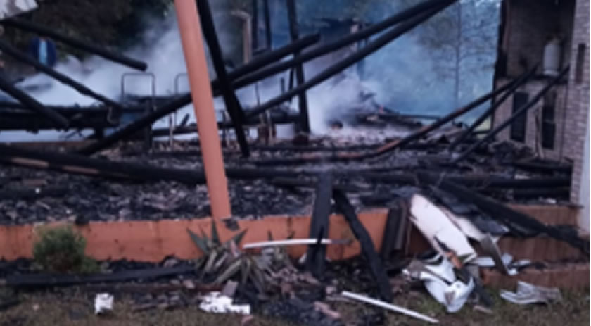 Incêndio destrói residência no interior do município