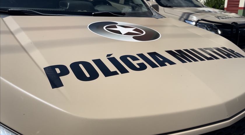Homem vai preso após ser flagrado em motocicleta com placa adulterada