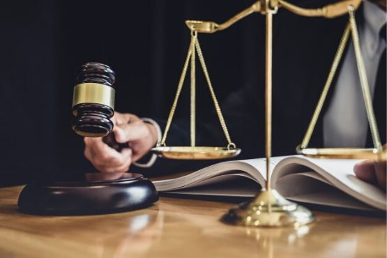Homem é condenado por cortar mão e orelha de amigo após vê-lo na companhia da ex-namorada