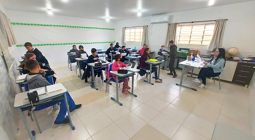 Mais de 300 alunos retornas às aulas após recesso escolar