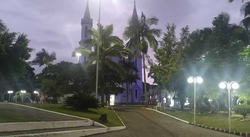Empresa deixa cidades de SC sem decoração natalina
