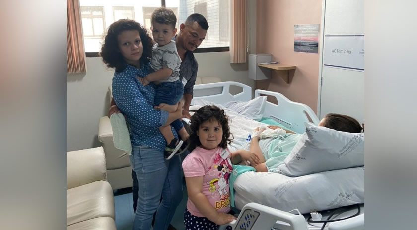 Paciente da UTI do HRTGB-Santé recebe visita especial da família