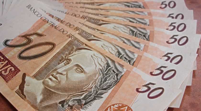 Projeto que proíbe empréstimo por telefone é aprovado