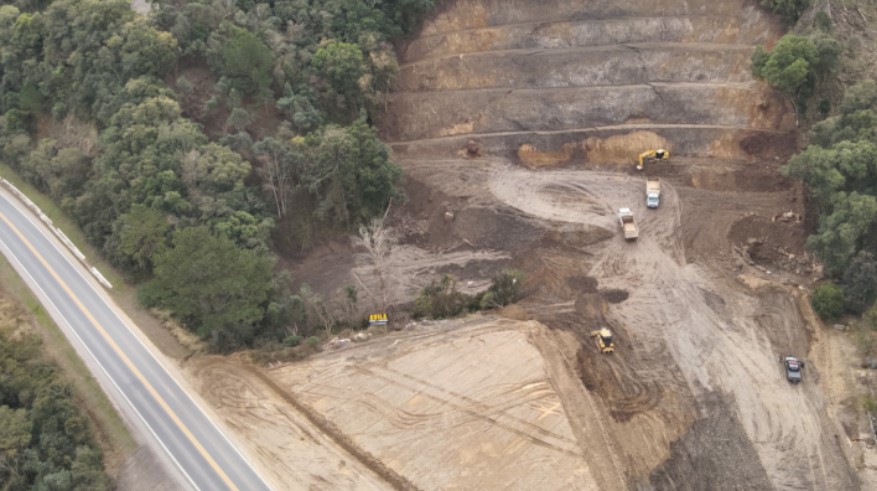 Grande área de desmatamento é flagrada pela polícia nas margens da BR-282