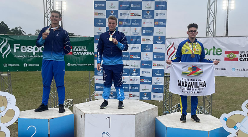 Maravilhense conquista medalha nos Joguinhos Abertos de Santa Catarina