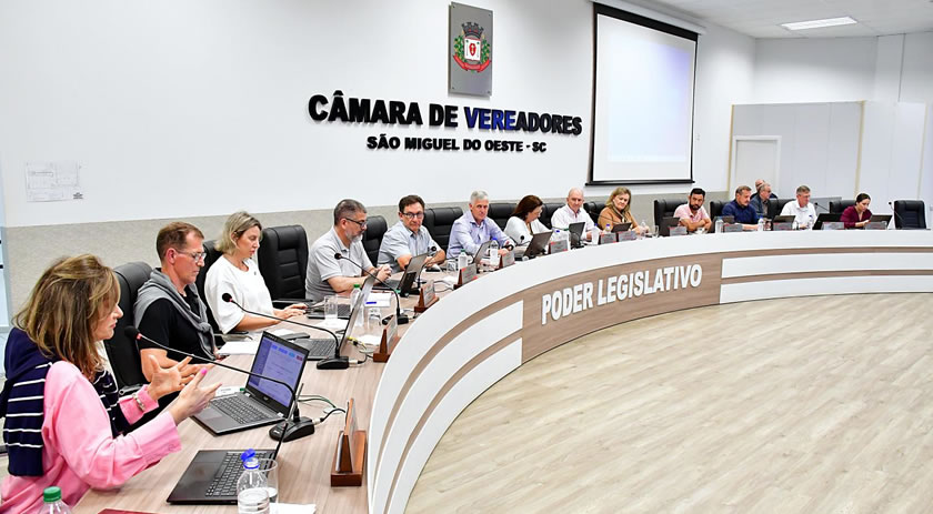 Câmara aprova projeto do Executivo que autoriza nova concessão de tanque de combustível ao Aeroclube