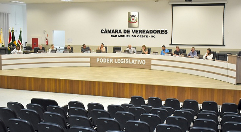 Câmara aprova alterações no contrato do Conder e projetos dando nome a praça e rua