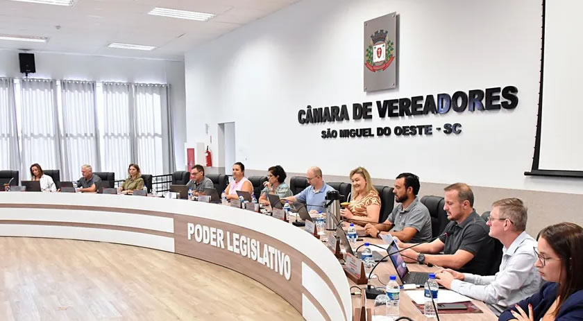 Vereadores aprovam em segundo turno redução do ISS para franquias