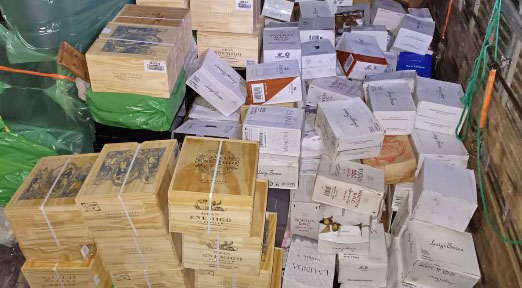 Carreta com 3,6 mil garrafas de vinho argentino é apreendida em ação conjunta