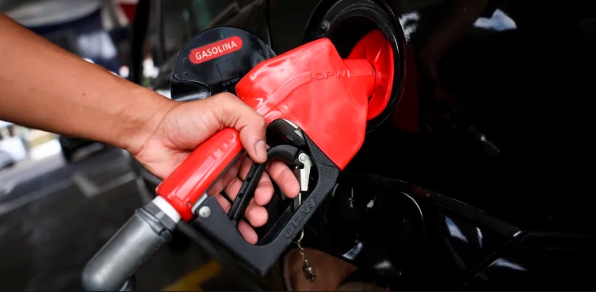 Redução de preços dos combustíveis anunciada pela Petrobras não chega aos postos de SC