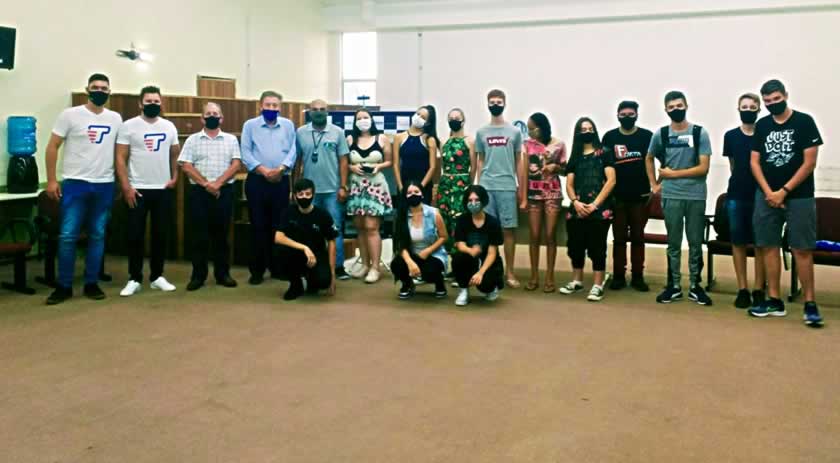 Trajetórias empresarias são contadas aos jovens do Projeto Parceiro Anjo