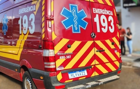 Trabalhador é socorrido após cair de 4 metros de altura