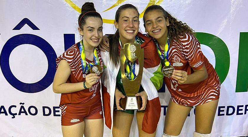 Com três atletas de Guaraciaba em quadra Santa Catarina se consagra Campeã Brasileira de Voleibol
