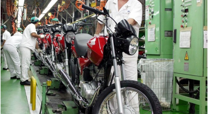 Venda de motos novas deve superar a de carros zero km no Brasil