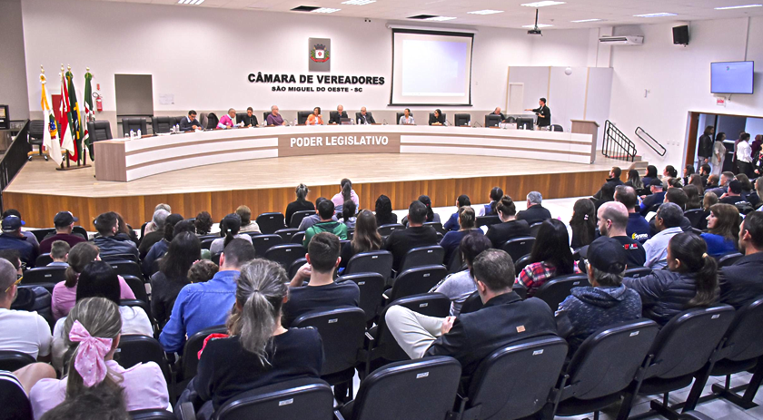 Câmara debate Plano Nacional de Imunização e obrigatoriedade da vacina contra Covid-19 em crianças