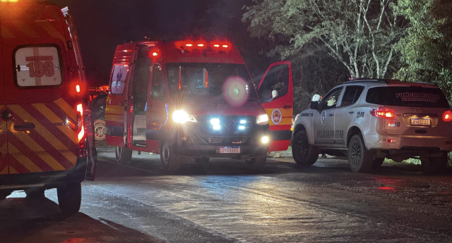 Fuga na BR-282 termina com refém morto e criminosa carbonizada