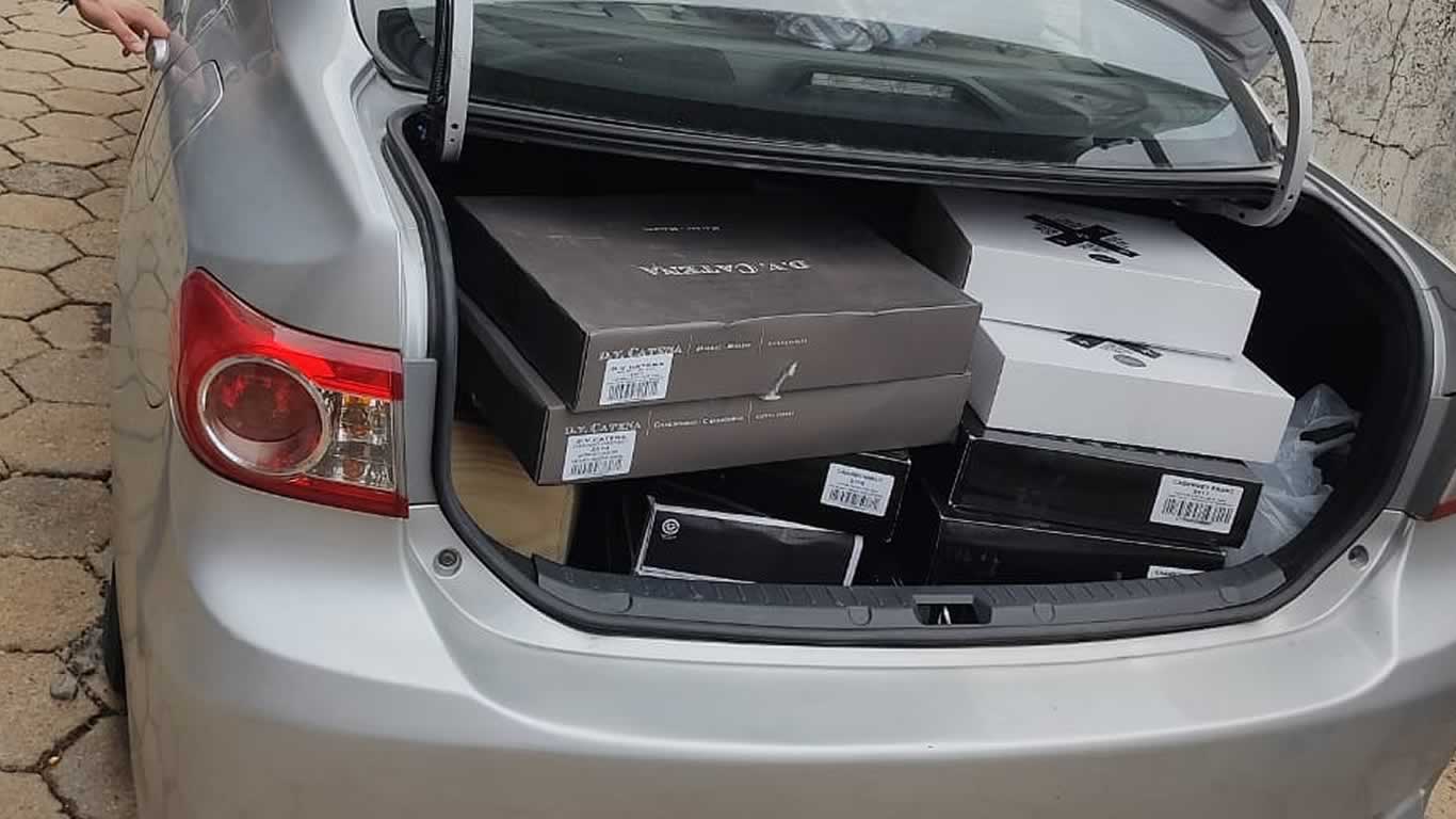Polícia apreende cerca de R$ 18 mil em vinhos contrabandeados