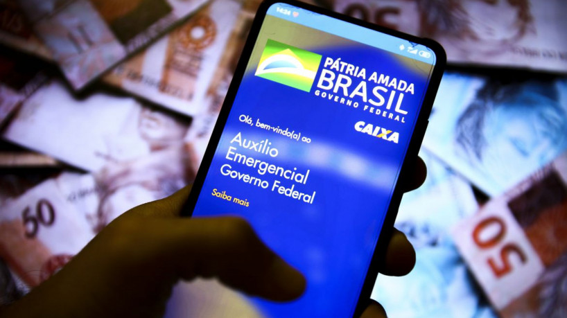 Bolsonaro diz que definirá nesta semana extensão do auxílio emergencial