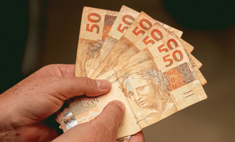 Salário mínimo pode subir para R$ 1.741 em 2027; veja o que falta para valor ser confirmado