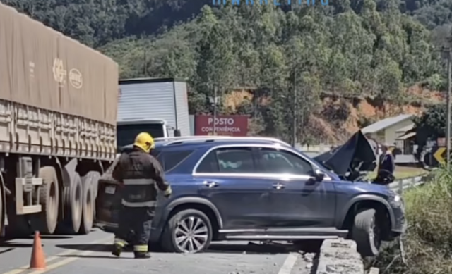 Família de São Miguel do Oeste escapa praticamente ilesa de acidente na BR-470