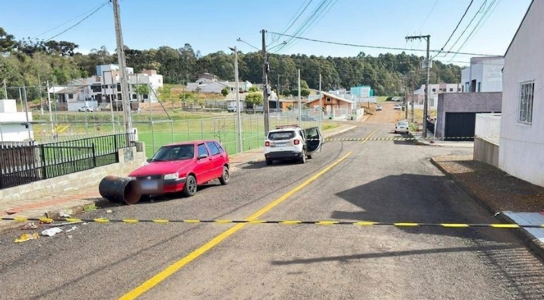 Mulher morre e homem fica ferido após briga com arma branca