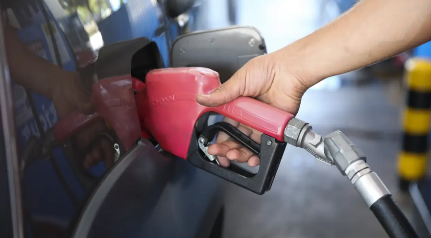 Governo deve manter subsídio de R$ 2,12 por litro do diesel por mais 30 dias