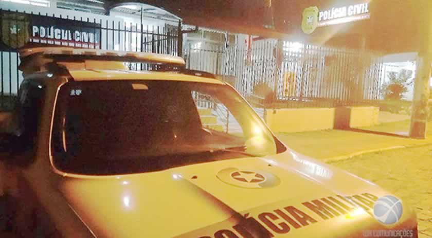 Homem vai preso por porte ilegal de arma de uso permitido e porte ilegal de acessório de uso restrito